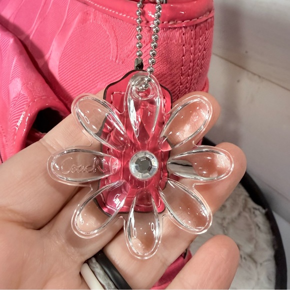 Coach Pink Signature C Nylon Crossbody Bag Rare Clear Daisy Flower Charm Hangtag - Picture 2 of 16